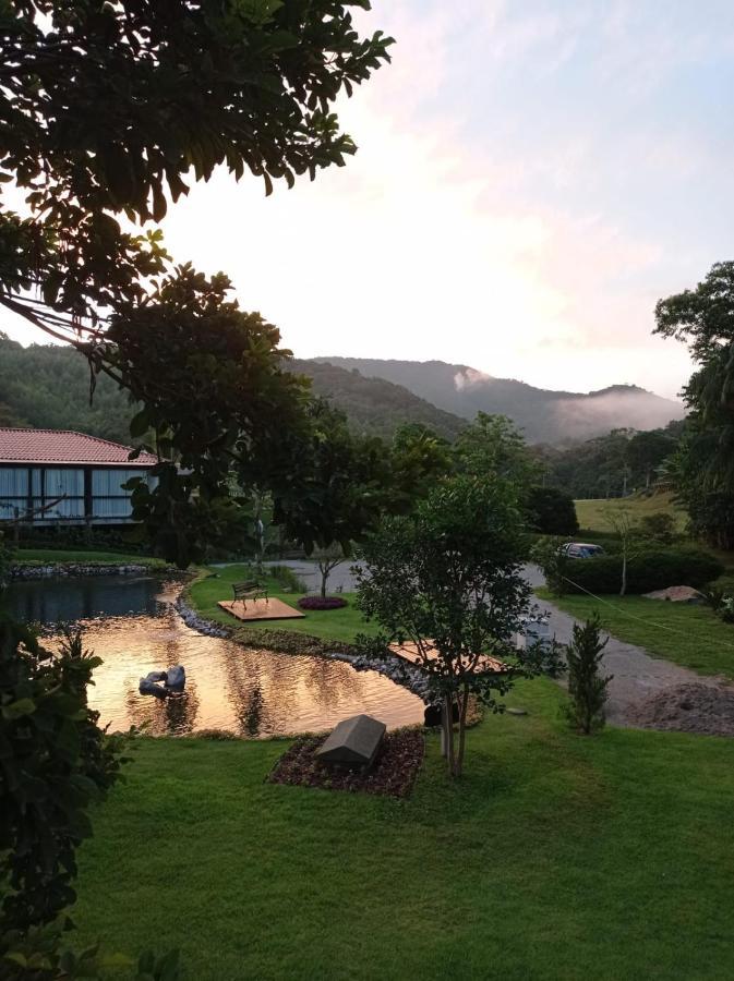 Pousada E Restaurante Casa Cida E Evandro Gaspar Bagian luar foto